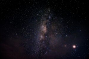 Prénoms inspirés de l’espace pour 2026 : vers l’infini et au-delà